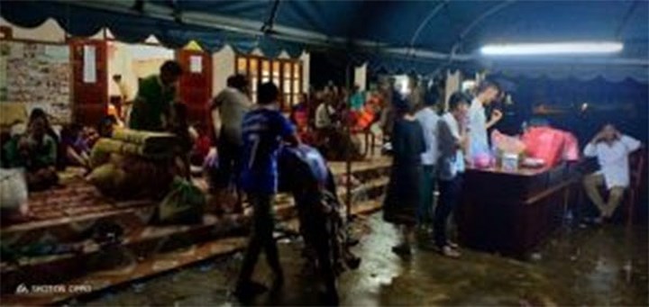 cuoc song nguoi dan lao trong khu tam tru sau su co vo dap thuy dien