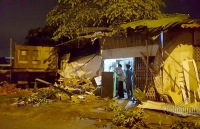 chu re va 12 nguoi di ruoc dau tu vong khi xe khach dam xe container o quang nam