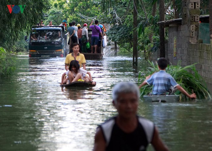 ha noi ky niem 10 nam mo rong niem vui chua tron o phia tay thanh pho