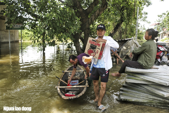 emagazine ha noi hoa binh trong con lu lon