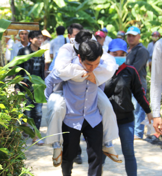 vu xe ruoc dau gap nan chu re ve dat me quan long nguoi o lai
