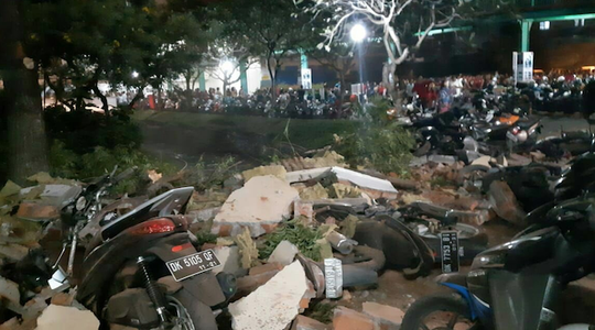 indonesia dong dat kep tan cong song than xuat hien