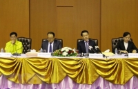nhon nhip mua lung tren long ho thuy dien hua na