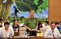 mua ma tuy dai ban nhan ngay day thang con