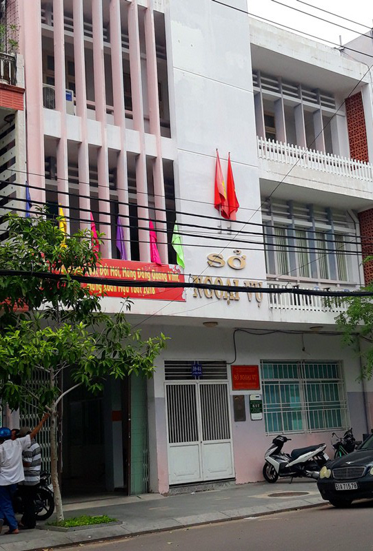 pho giam doc so ngoai vu 32 tuoi duoc bo nhiem qua than toc