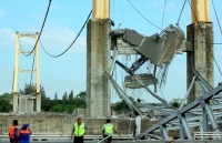 vu sap cau can tai italy thu tuong conte ban bo tinh trang khan cap