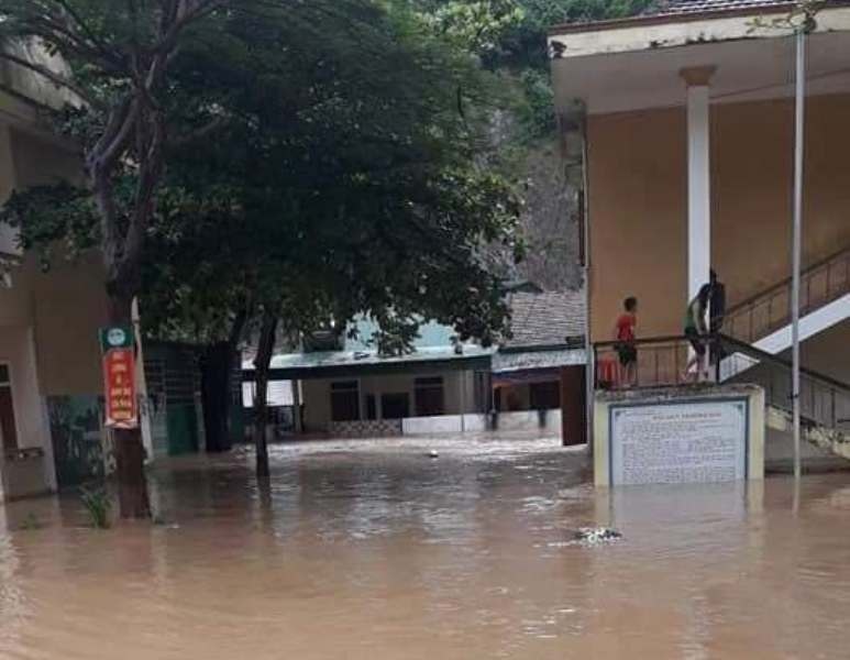 Nghệ An: Huyện biên giới Kỳ Sơn tan hoang bởi lũ quét nghe an huyen bien gioi ky son tan hoang boi lu quet