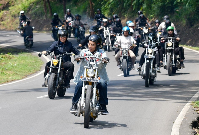 tranh cai viec tong thong indonesia lai moto o le khai mac asiad