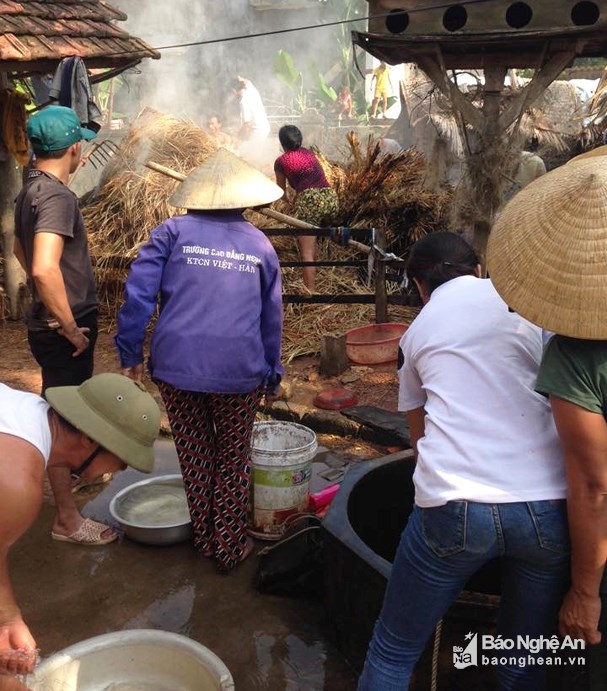 nghe an nguoi dan hoang mang khi lang chay lai tiep tuc chay