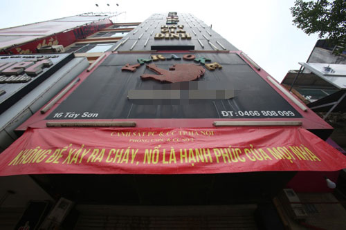 ha noi dinh chi gan 900 quan karaoke khong du dieu kien phong chay