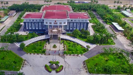 hau giang bo nhiem hang loat can bo thieu chuan