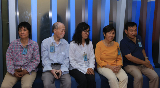 nguoi dan den vieng ghi gi trong so tang thuong nghi si john mccain