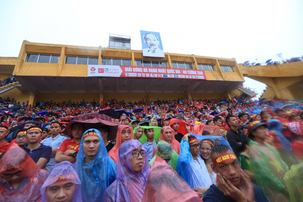 live nhung ve mat that than lo lang cua co dong vien lo lang khi viet nam bi dan truoc 2 0