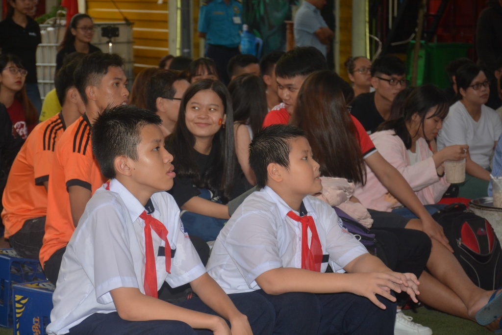 live khong khi da tram lang di doi chut sau khi u23 han quoc co ban thang thu 3 vao luoi u23 viet nam