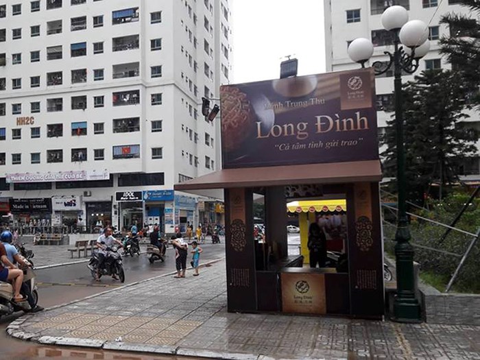 cu den trung thu hang loat hieu banh lai lan chiem via he