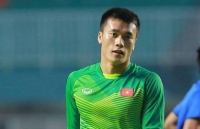 nguoi vo gioi giang xinh dep cua van quyet u23 viet nam