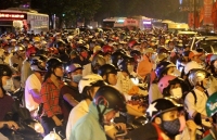 bao dong cong truong hoc thanh diem nong un tac