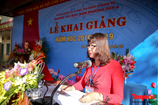 tung bung le khai giang noi ron lu chuong my ha noi