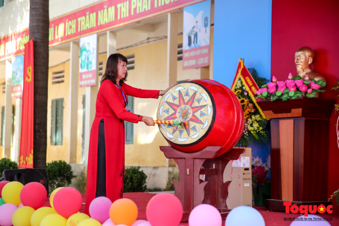 tung bung le khai giang noi ron lu chuong my ha noi