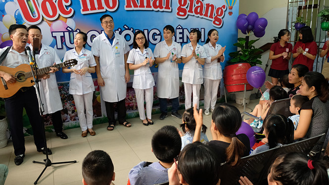 khai giang yeu thuong o benh vien da khoa tinh quang ninh