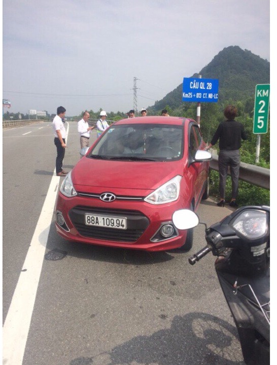 se phat nguoi nu tai xe chay nguoc chieu vun vut tren cao toc