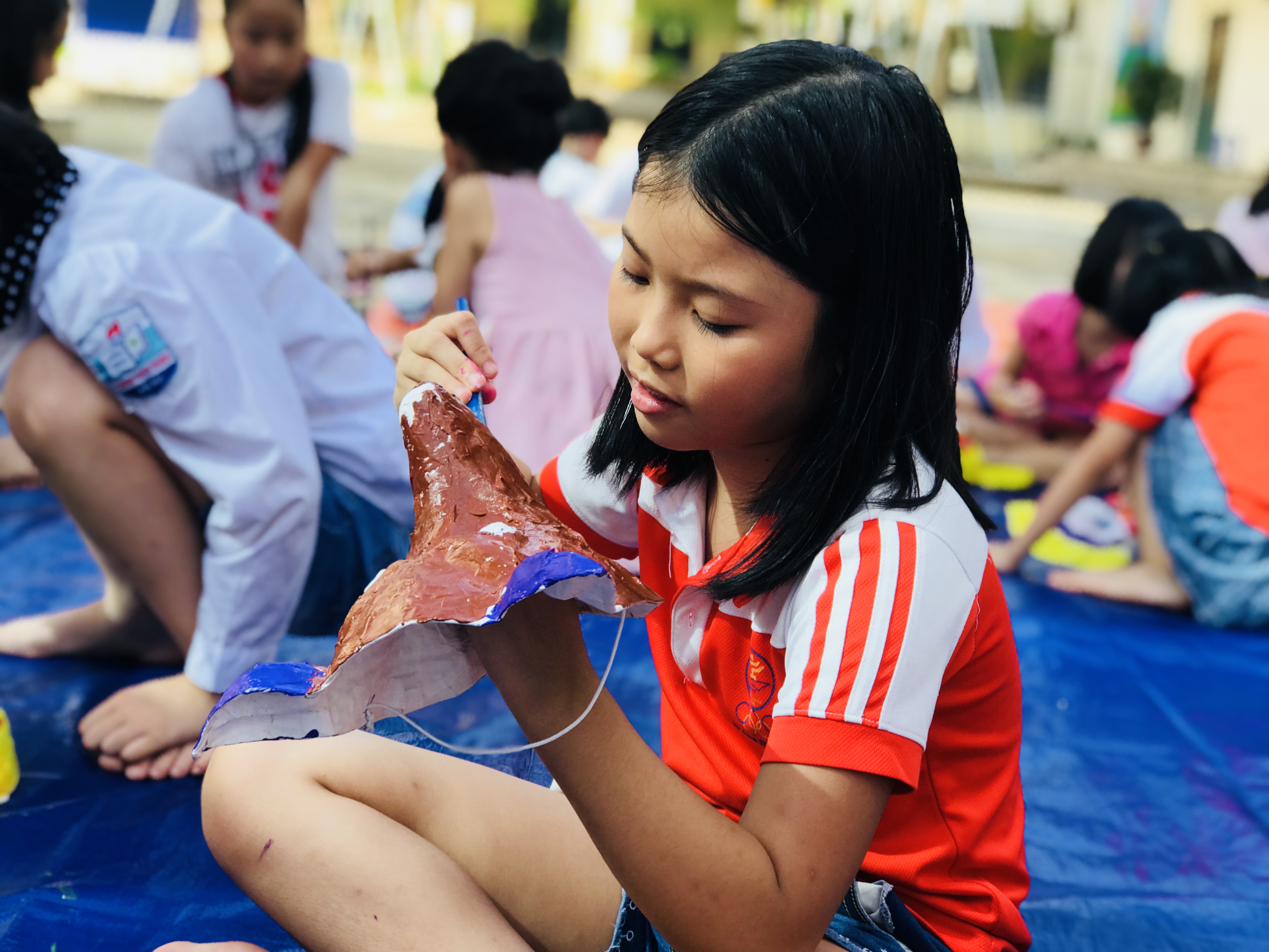 Học sinh Hà Nội vẽ mặt nạ giấy bồi siêu sặc sỡ nhân mùa Trung thu hoc sinh ha noi ve mat na giay boi sieu sac so nhan mua trung thu