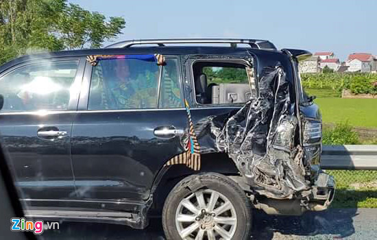 hien truong vu tai xe lexus bi tong chet khi dung xe tren cao toc