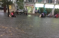 dong xe vo tan te liet trong mua ret tam ta khap nga ha thanh