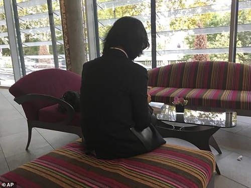 trung quoc xac nhan dang dieu tra chu tich interpol