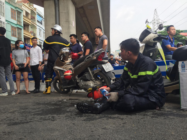 ha noi ngoi nha 9 tang tren pho hao nam boc chay du doi