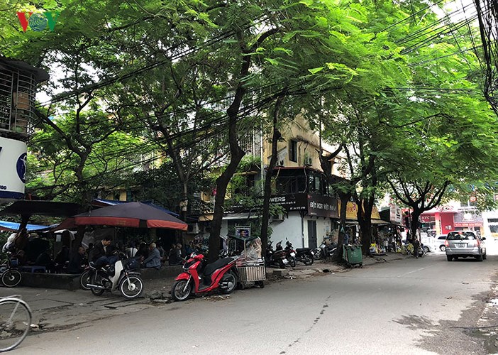 anh ha noi san choi khu tap the bien thanh noi buon ban nhech nhac