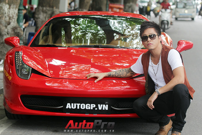 sieu xe ferrari 16 ti cua tuan hung tren pho va o cac su kien