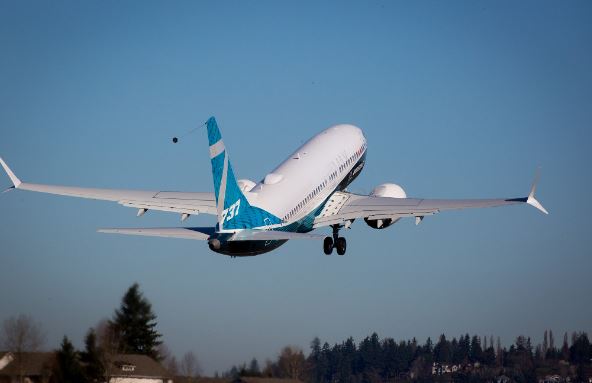 chiec boeing 737 max 8 co phai la may bay tin cay nhat the gioi sau cu soc dam xuong bien