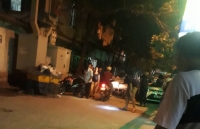 cong an dieu tra vu nghi an tai xe taxi bi ban vao bung chen xe qua nguoi