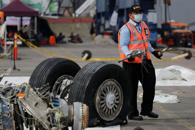 indonesia mat dau hop den thu hai cua may bay lion air cho 189 nguoi gap nan