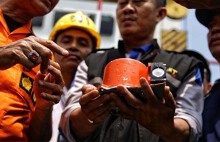 Đã khôi phục được dữ liệu hộp đen máy bay Indonesia