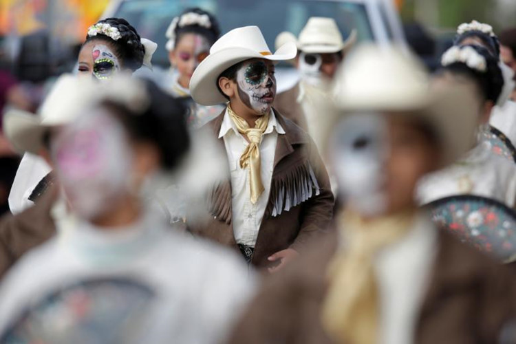 khong khi le hoi day mau sac trong ngay cua nguoi chet ky la o mexico
