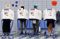 chan dung vi thong doc dong tinh cong khai dau tien o my