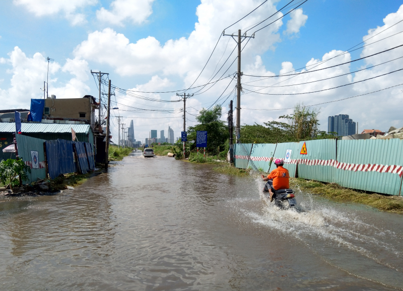 bao qua 2 ngay mot so tuyen duong o tp hcm van ngap ung