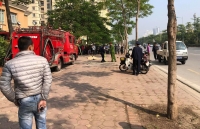 hai canh sat pccc tu vong tai cho sau khi va cham voi xe jeep
