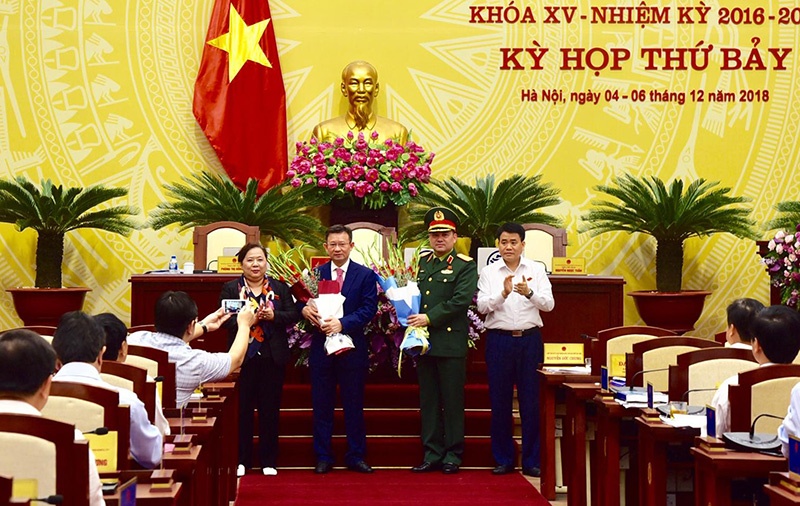 nhan su moi ha noi hai tan uy vien ubnd thanh pho la ai