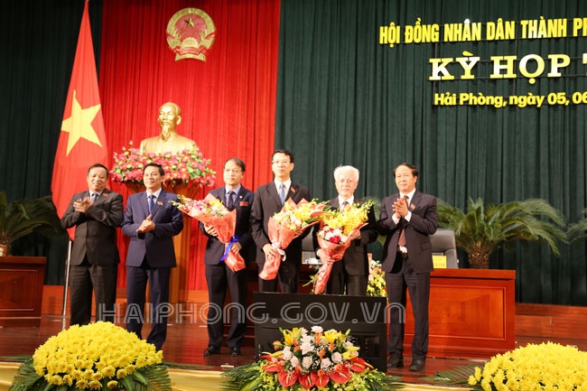 nhan su moi hai phong tan pho chu tich ubnd tp la ai