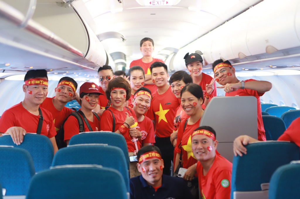 huong toi chung ket viet nam malaysia vietnam airline tang chuyen phuc vu nhm
