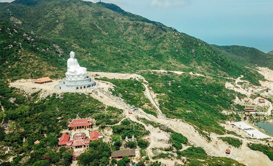 phong toa nhieu tai san lien quan den ong tran bac ha tai que nha