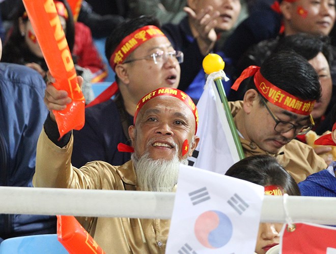 chao lua my dinh ngap tran sac do truoc tran viet nam malaysia