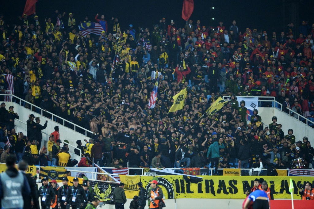 khi ultra malaysia roi le o my dinh