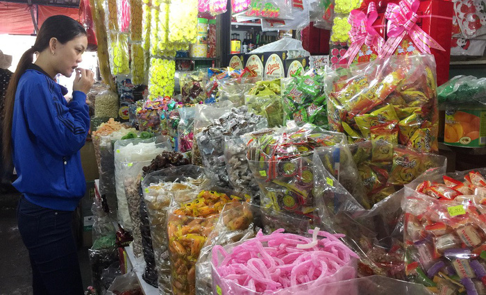bi quyet nhan mat banh mut rau cu co hoa chat dip tet