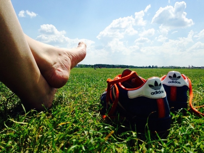 7 dieu ban can biet de cai thien tu the neu bi dau lung va co
