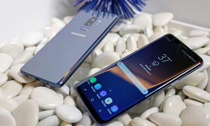 hoanh trang la vay nhung galaxy s9 lai bi phot lo ngay tai que nha han quoc