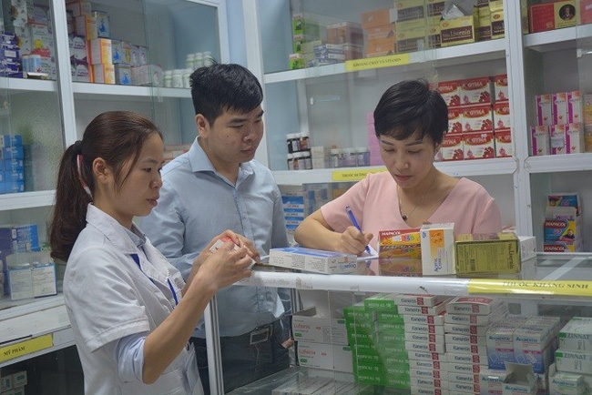 ha noi siet hoat dong cac nha thuoc benh vien